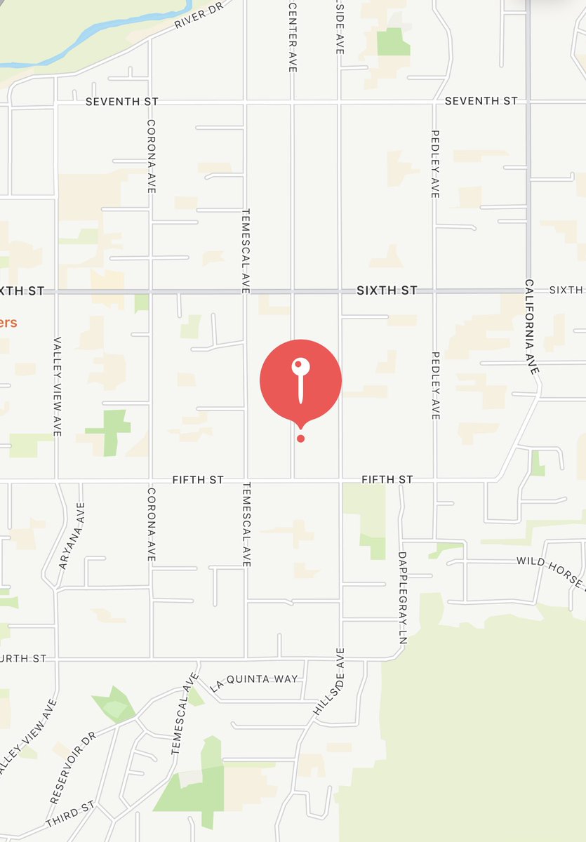 CALFIRERRU's tweet photo. NATURAL GAS LEAK - Rptd 8:47 AM. 3500 Blk Center Ave in Norco. Firefighters are on scene of a ruptured gas line in the roadway. Riverside County Sheriffβs Dept has been requested to assist with evacuating 10 residences along Center Ave. @socalgas is responding. #CenterIC https://t.co/bu9Kaiyufo