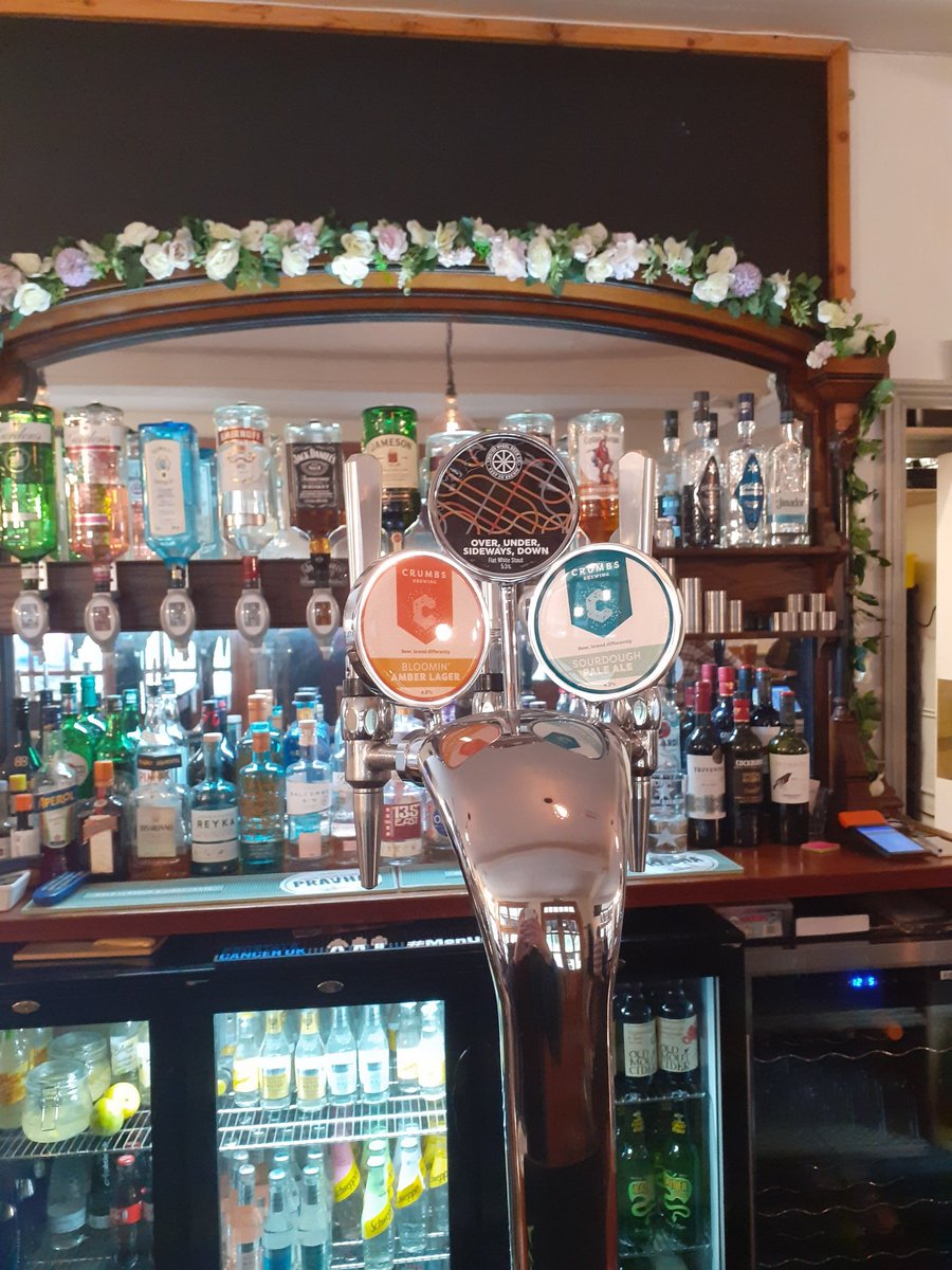 AlastairPKerr's tweet photo. Wonderful pint of @TwistedWheelBC Over, Under, Sideways, Down @GariRedhill wonderful #communitypub in #Redhill @CampaignforPubs #Goodpub #Goodbreweries #Goodbeer #SupportourPubs https://t.co/xFwOeY71Vk