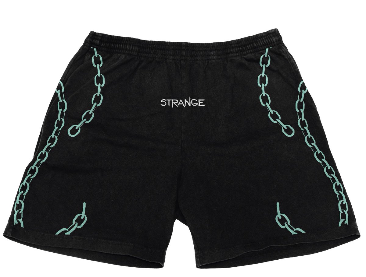 Another day, another sneakpeak! 👀

Here is another piece of our first public drop collection that will be dropping (drop date will be announced soon) 

We’re excited to share this with the #Strange family 🤚❤️