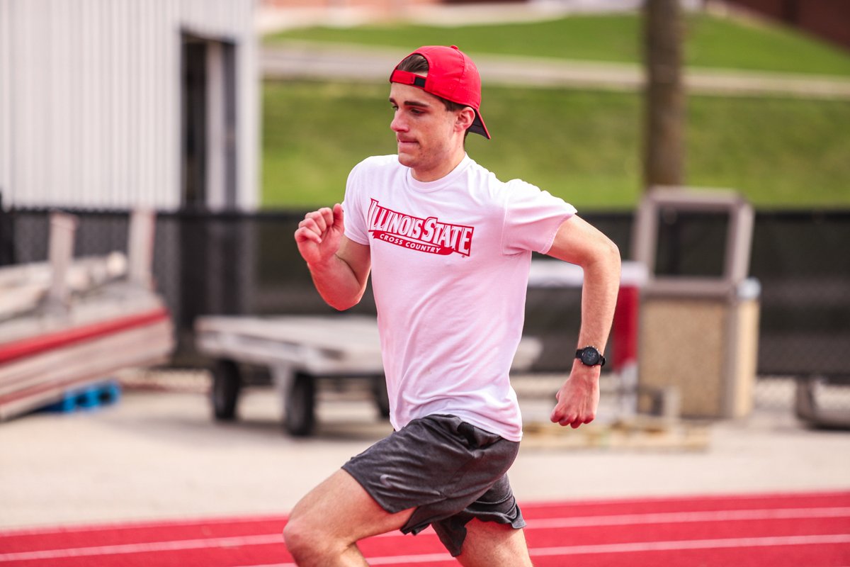 RedbirdTFXC's tweet photo. Putting in the work 😤

🔴 Redbird Challenge
📅 April 15-16
📍 Redbird Track &amp; Field Complex https://t.co/NsIUx5wgXf