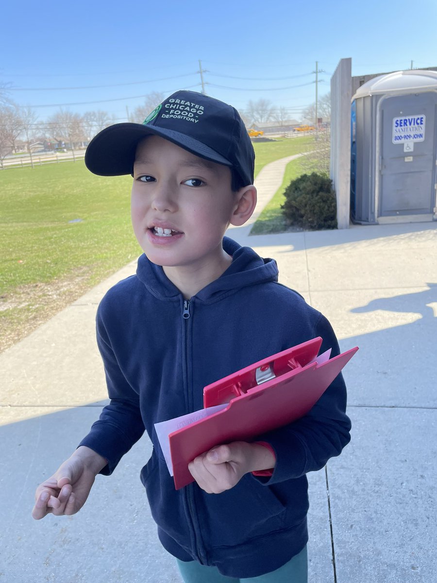 teach_withMrsV's tweet photo. What better way to enjoy this beautiful day, than to complete our spring scavenger hunt! Students looked for our different spring vocabulary words during our search outside!☀️ We LOVE the sunshine! #Room109Rocks #SpringTime https://t.co/s7Qhr4Q73X