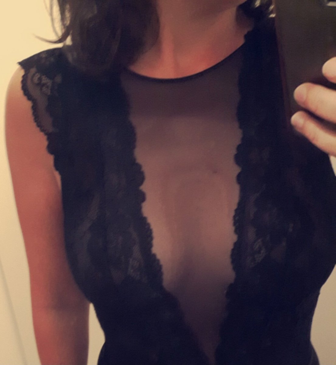 Attendre, c'est tendre la joue... 
#MardiMiroir #6Mots