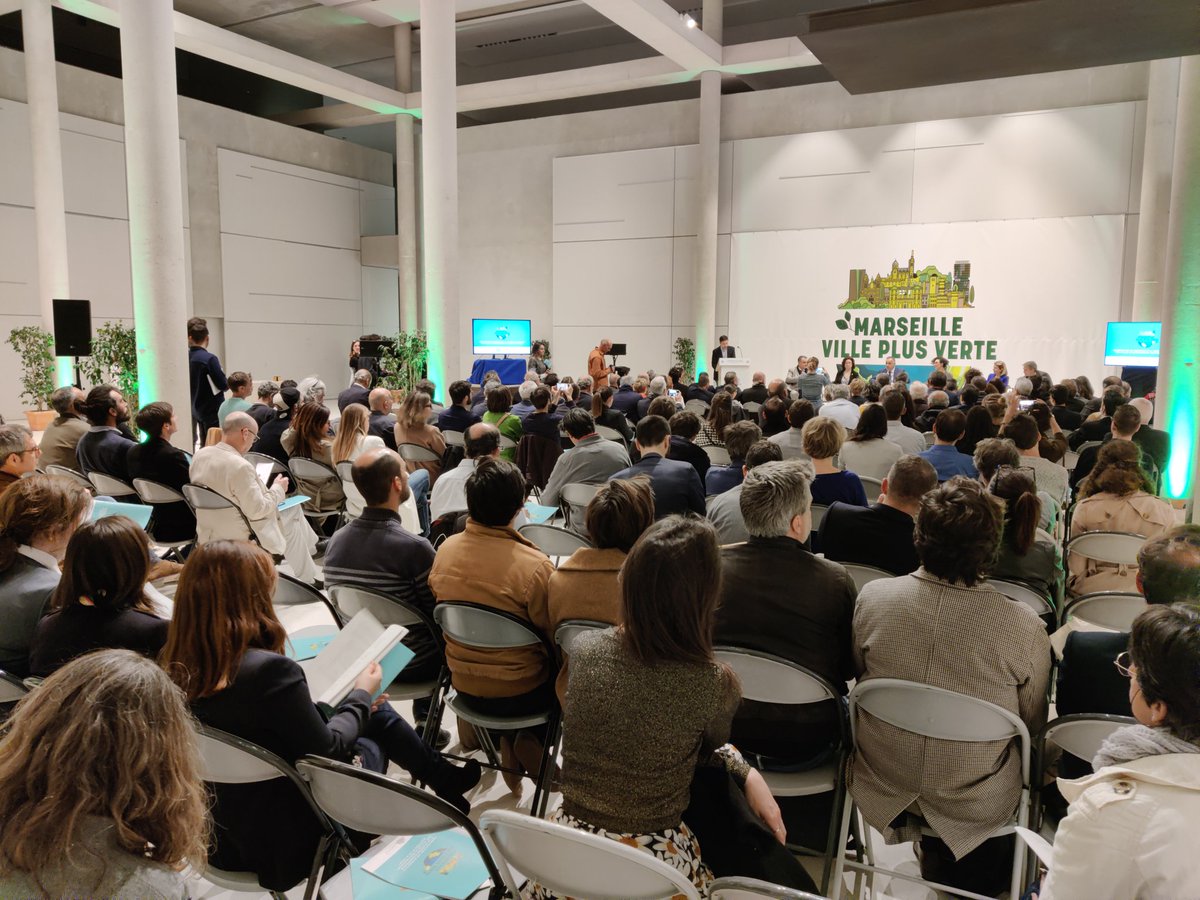 Gometmedia's tweet photo. [Direct] 🌿 @marseille fait un point sur sa candidature au label européen des 100 villes neutres en carbone d'ici 2030.

@BenoitPayan s'adresse aux quelque 150 partenaires réunis ce soir dans l'espace Bargemon (2e).

Verdict le 28 avril selon nos infos.

#Climat #Marseille https://t.co/RrBqCE1FuG