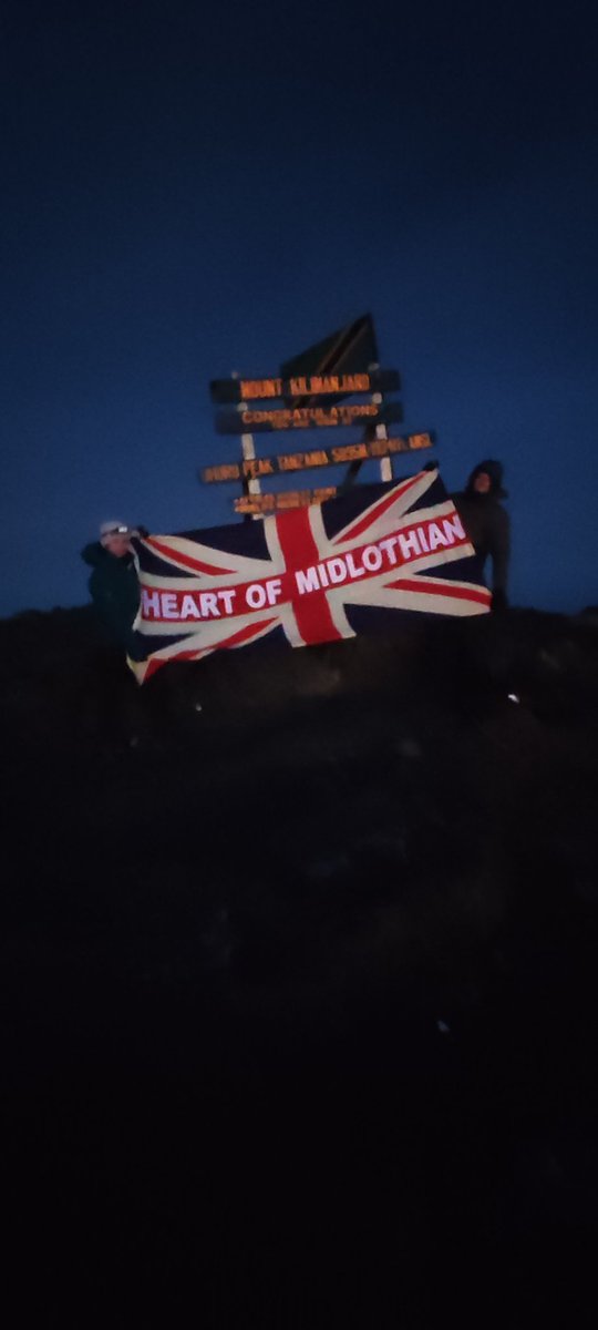 AaRonMxte_'s tweet photo. Roof of Africa. Mt. Kilimanjaro.
27/01/22 06:21am. #Worstpic #Kilimanjaro #Summit https://t.co/k5Tc7UGeQw