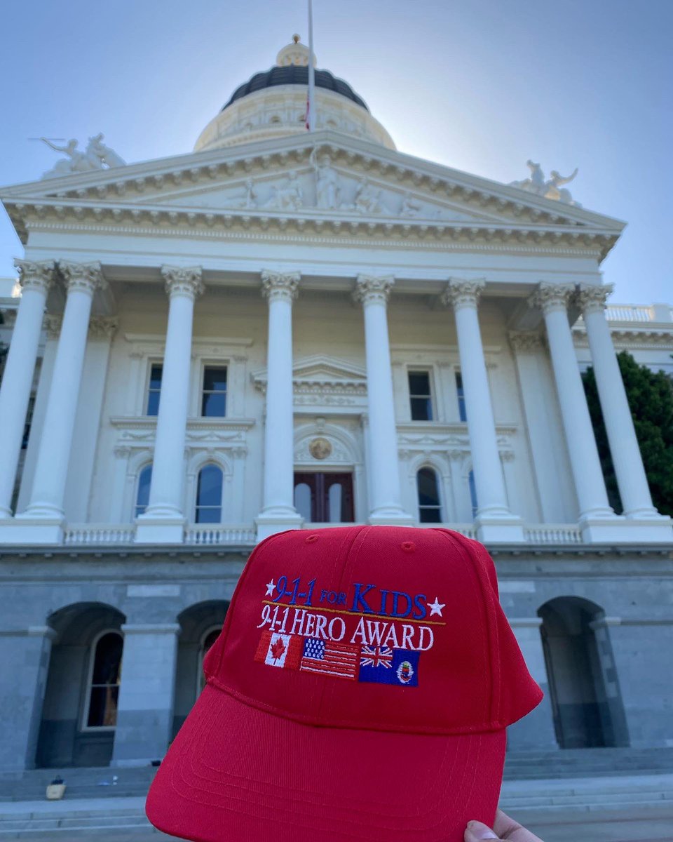911forkids's tweet photo. This year we were back live at The Capital for our 911 Heroes Ceremony, honoring dispatchers and kids who have called 911 to save a life.
Here are some pictures from our event ๐ฅ๐ฎโโ๏ธ #Sacramento #TheCapital #911ForKids #EmergencyServices #PublicSafety https://t.co/njalkUsPgc