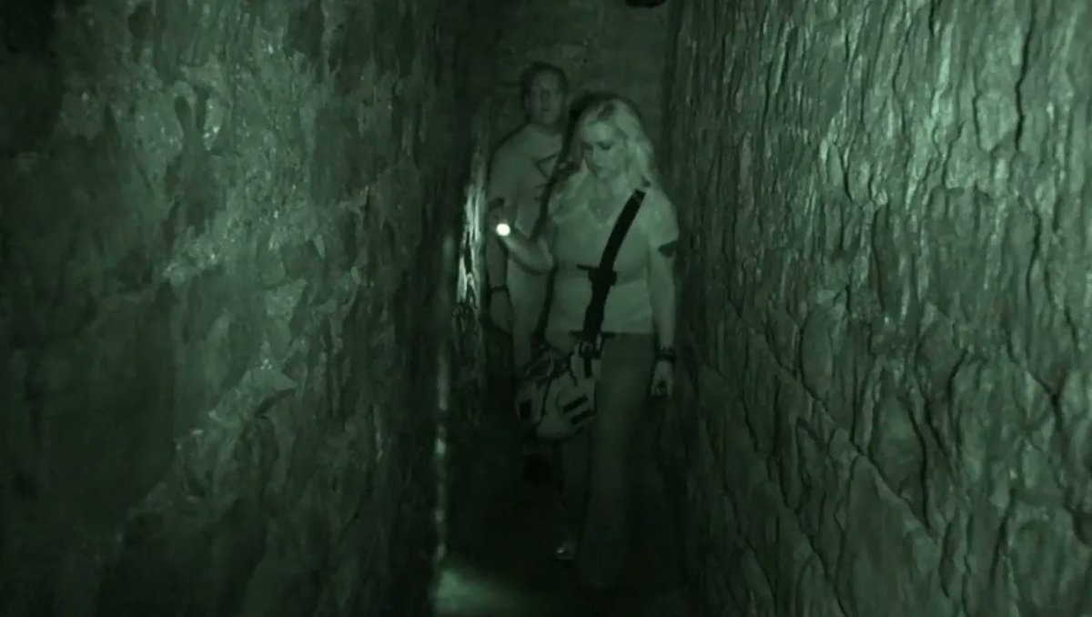 Students were challenged to find images that represent #curiosity. What kinds of pictures would your students choose to represent the #characterstrength of #curiosity? <a href="/MayersonAcademy/">Mayerson Academy</a> <a href="/Lori_A_Crowe/">Lori Crowe</a> <a href="/LTOchs/">Lynn Ochs</a> #humor #strengths #creativity #education #SEL