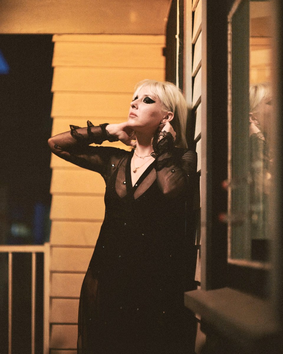 Playing <a href="/ZebulonLA/">ZebulonLA</a> tonight @ 8:30pm w/ <a href="/ExplodingFlower/">Exploding Flowers</a> and <a href="/ClarkeHerself/">Clarke Herself</a> xx see you s👀n!