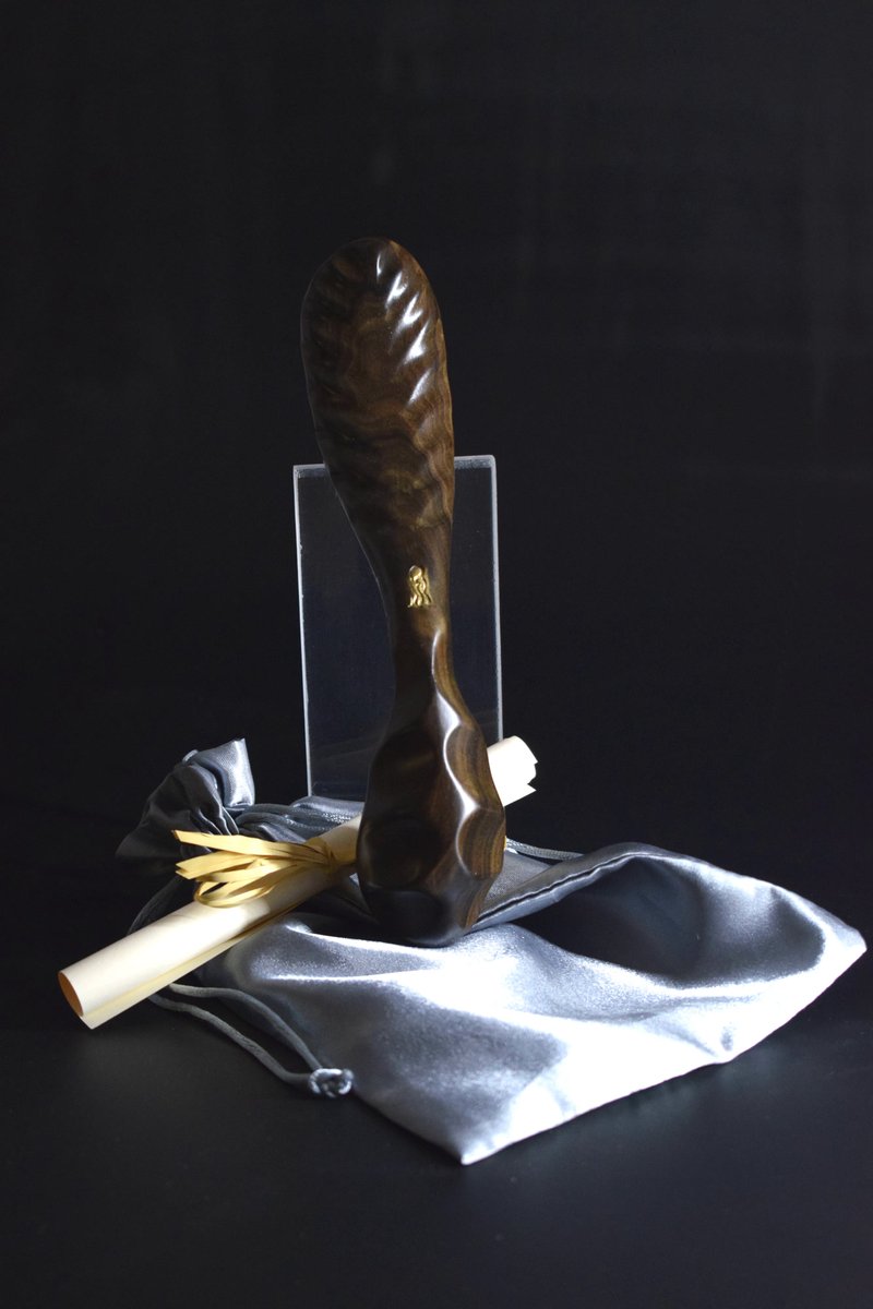 ideedudesir's tweet photo. Sabot de vénus version ébène par #ideedudesir #sextoy #luxe #masturbacionfemenina #orgasm #masturbationisnormal
https://t.co/egDLtmLk8N https://t.co/TWphH733Pl