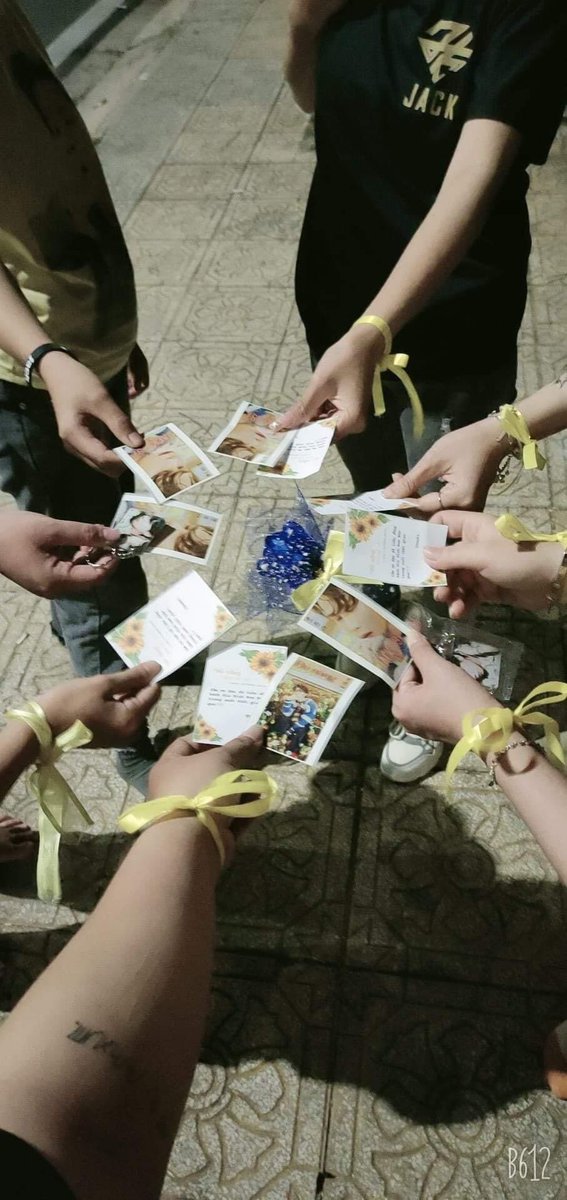 Nhu_94's tweet photo. ĐỦ NẮNG HOA SẼ NỞ 
#HappyJackJ97day
#JackJ97 
@phuongtuan_j97 chào tuổi mới chàng trai của Đóm https://t.co/U5bNGgvtIc