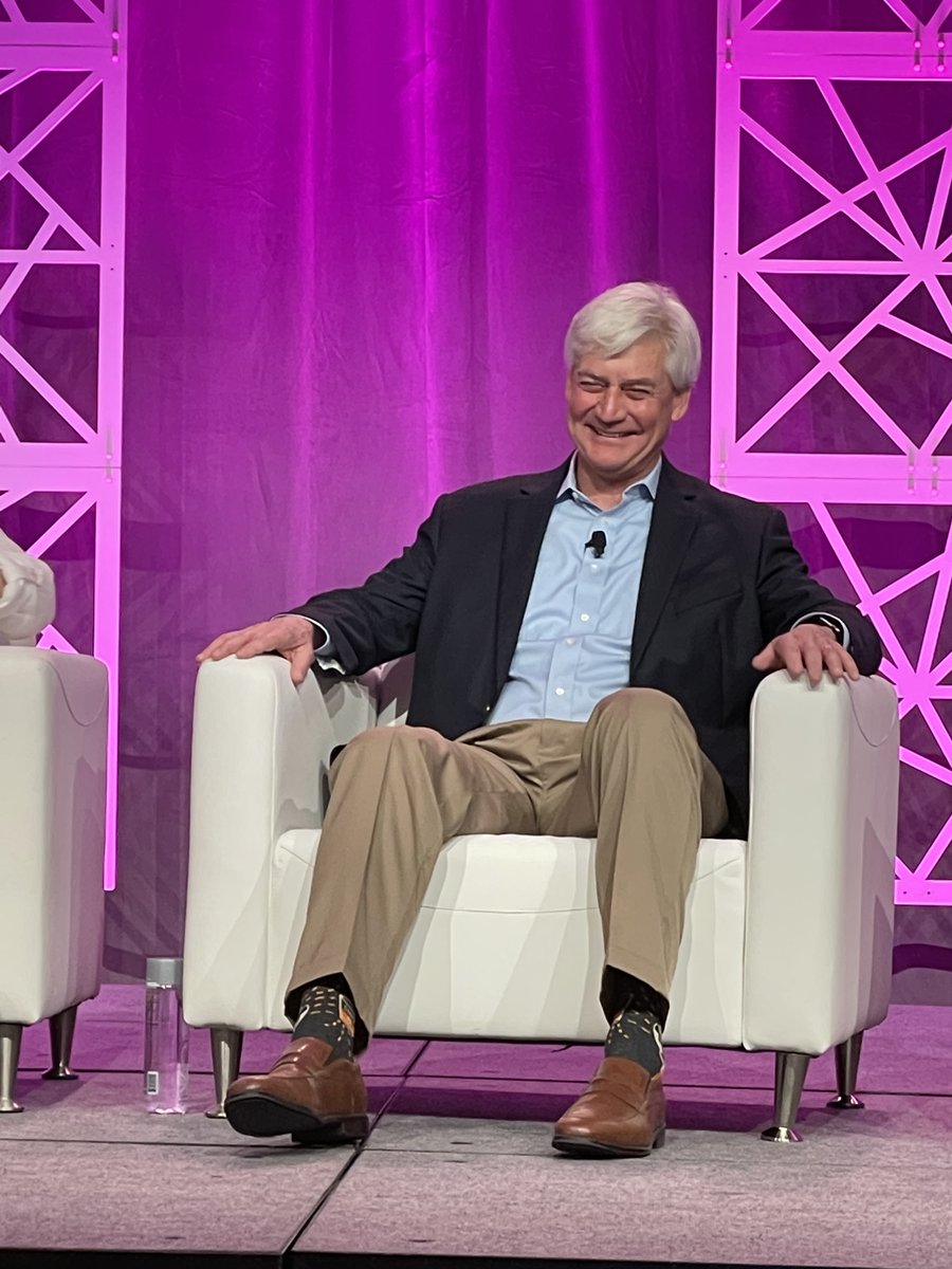 kobham's tweet image. Great to be in Tampa for the @CCAmobile Mobile Carriers Show! @TMobile’s @sbsshark started things off this AM with @FierceWireless’ Executive Panel, discussing T-Mobile’s #5G deployments, home internet service, and the need for Congress to extend FCC’s auction authority. #MCS2022