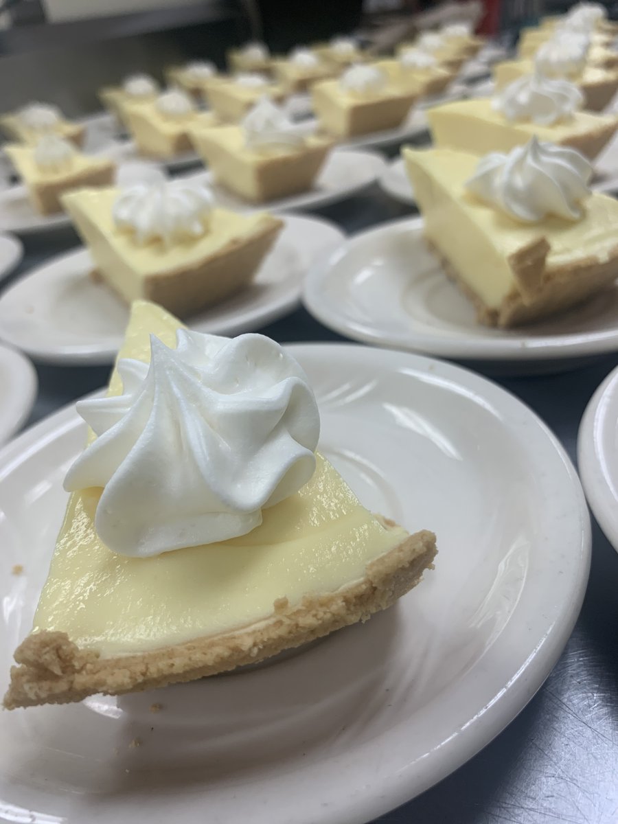 FrancoisBend's tweet photo. Today we enjoyed homemade Spaghetti & Meatballs and yummy Cheesecake for dessert! Join us for lunch or dinner in Cafe Francois!
Check out the rest of this week's menu https://t.co/t9WCizFyj5
#diningstaff #seniorliving #Francoisbend #ascension https://t.co/bnkpZvyikv