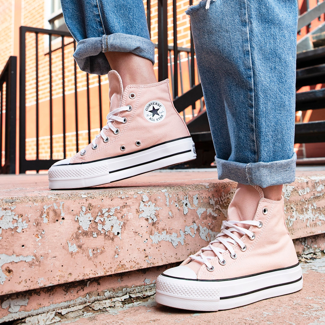 shoe carnival converse platform