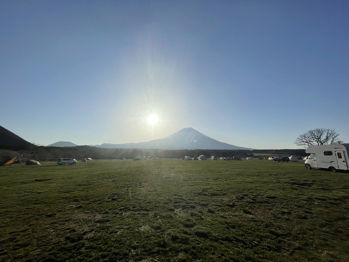 TOKAI_TWB2's tweet photo. 新入生の皆さん
TWB2(旅サークル)です。
本年度は勧誘・ビラ配り等は行わず、Twitterでの発信になります。
興味のある方はDMからお願いします！

昨年度に引き続きコロナ禍のため、活動期間が限られていますが、できる限り行う予定であります。
#東海大学 https://t.co/g9sro3Es4O