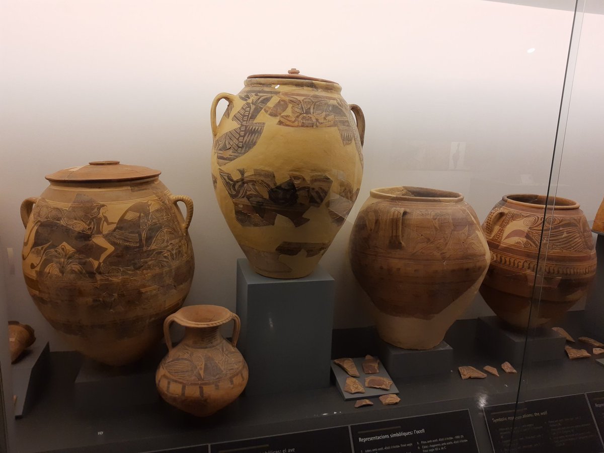 HectorUroz's tweet photo. El museo arqueológico de @LaAlcudia, cuna de la Dama, tiene una de las colecciones (sobre todo la ibérica) más singulares de España.
Lo habré visto mil veces (a diario en campaña de excavación), y no pierde encanto.
Si estás cerca de Elche estas vacaciones, no dudes en visitarlo. https://t.co/GHDhgmez05