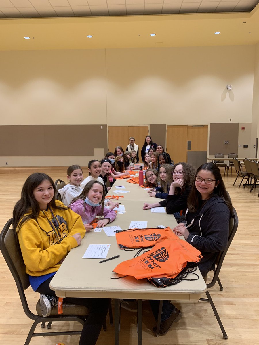 kanstadt's tweet photo. Thank you @NWOstem for an incredible day for our @WLS4Kids Women in STEM representing all 8 elementary schools. #stemitup #girlsinstem #collegeandcareerready https://t.co/ETnE3xfdOf
