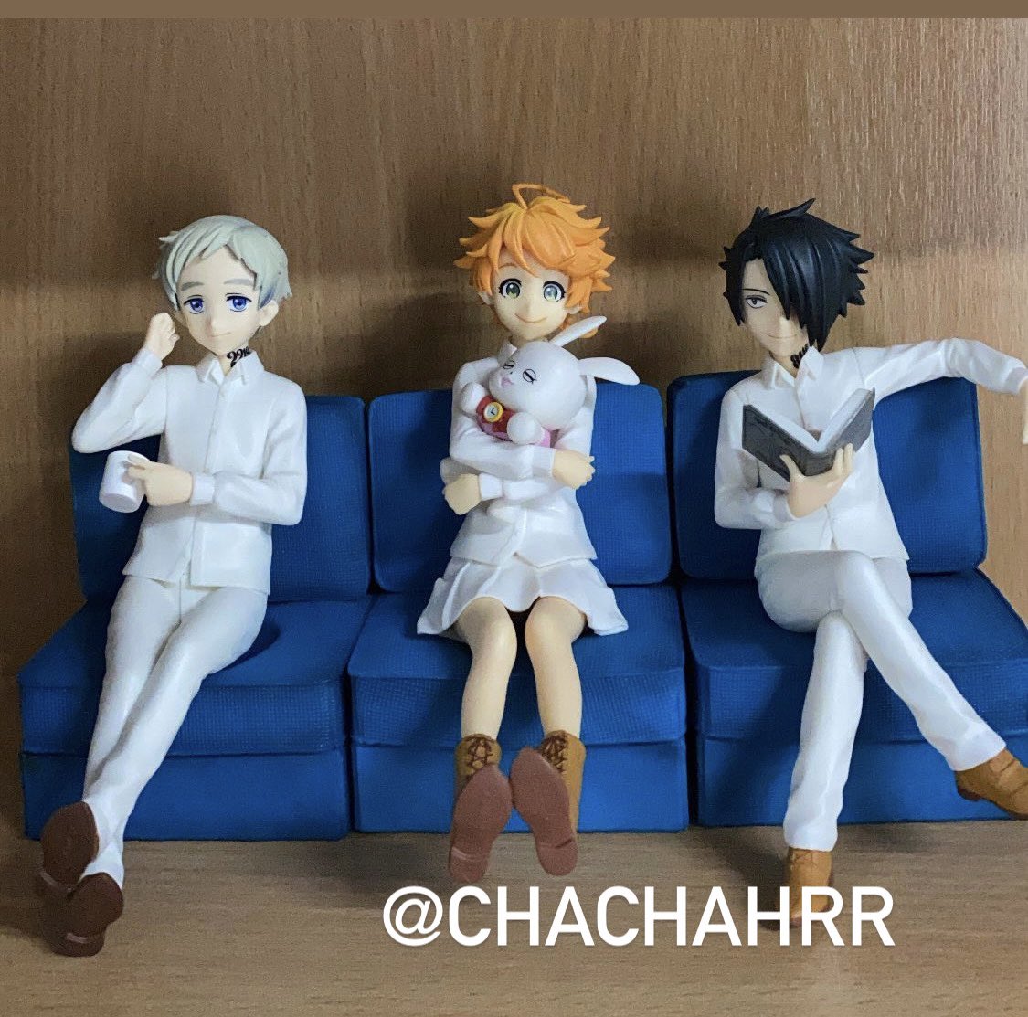chachahrr's tweet photo. ปล่อยฟิกเกอร์มือ2กล่องครบ 2,200 รวมส่งค่า🤍 #ตลาดนัดTPN https://t.co/g1d5Aw6957