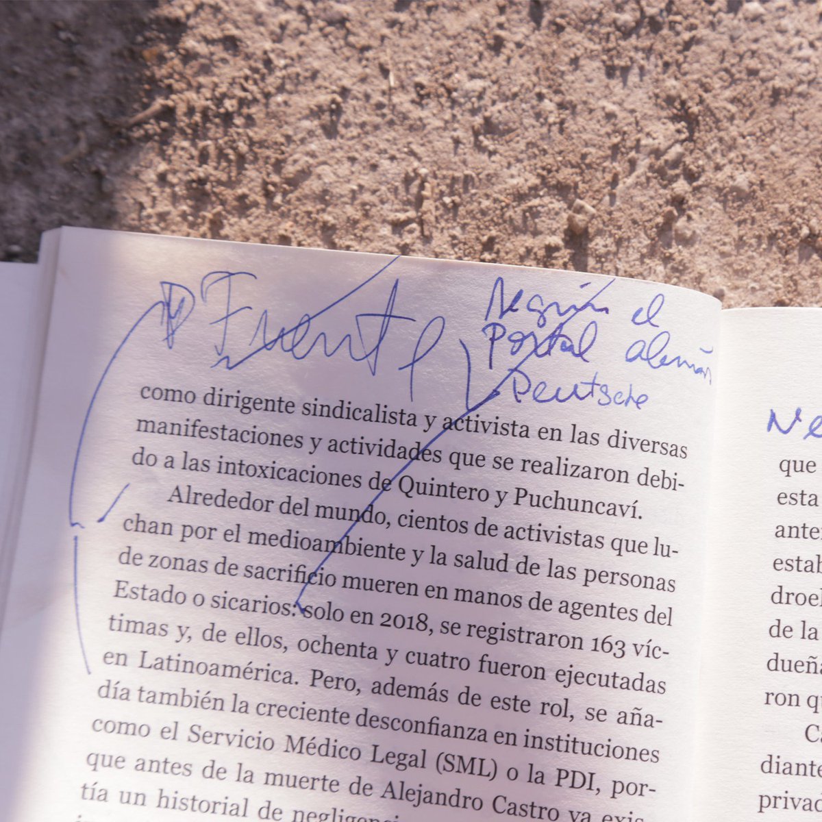 lapollera's tweet photo. ✏️ MAQUETA ✏️ Atención, querida lectoría digital, pronto leeremos 𝐍𝐚́𝐮𝐬𝐞𝐚. Se vienen de esas cositas que llamamos libros 🧨 https://t.co/iKDBlfPRCW