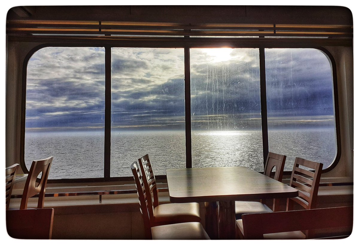 CatJeffcote's tweet photo. Beautiful simmering light and best place to sit.

#LaMer #escape #ferryviews https://t.co/W7L5frRGvW