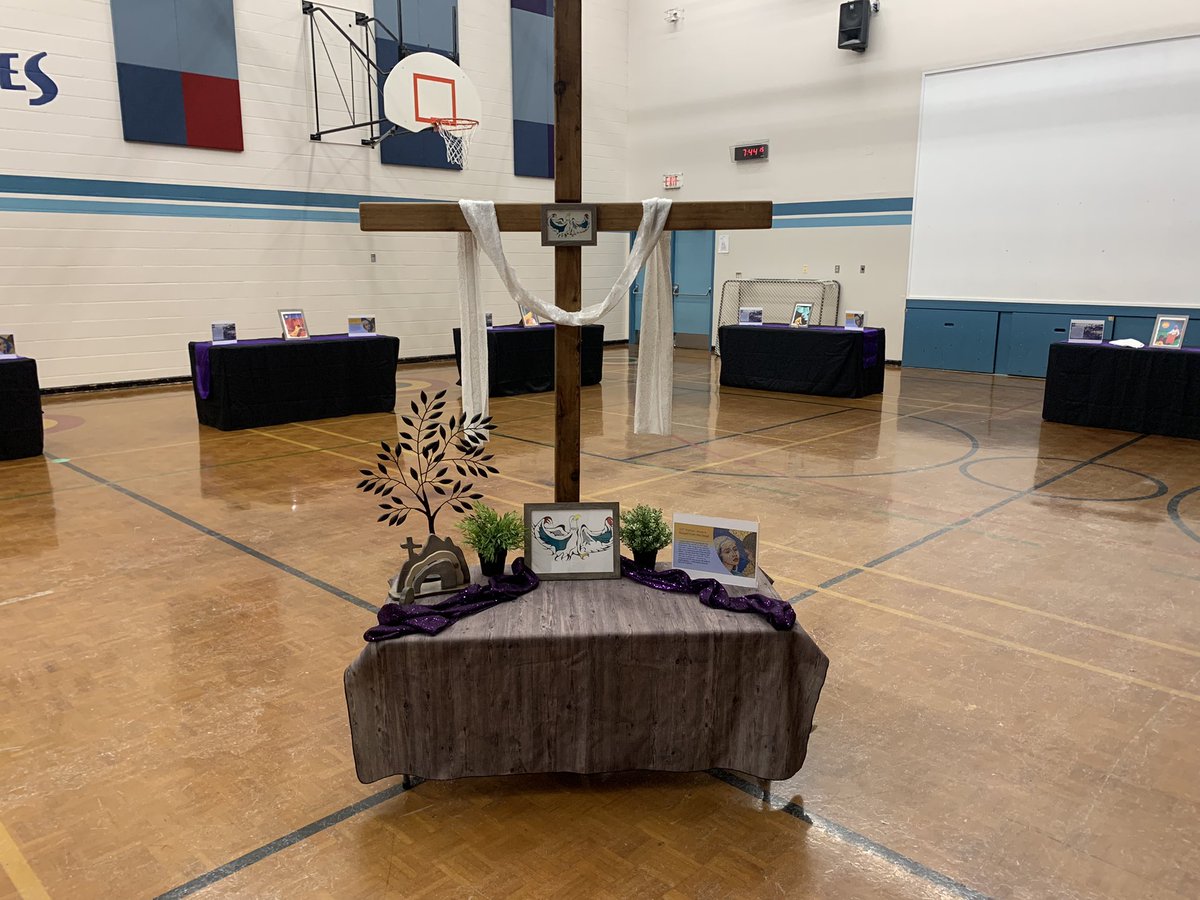 St. Charles School tweet media