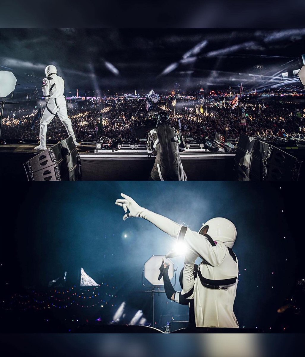 area21unity's tweet image. this year was very special for area21. The announcement and release of the first album, live show of M&amp;amp;M in costumes, it was a really big surprise, which was unexpected from the beginning of the a21 era. The new merch also has it’s place, it seems to me that it has brought