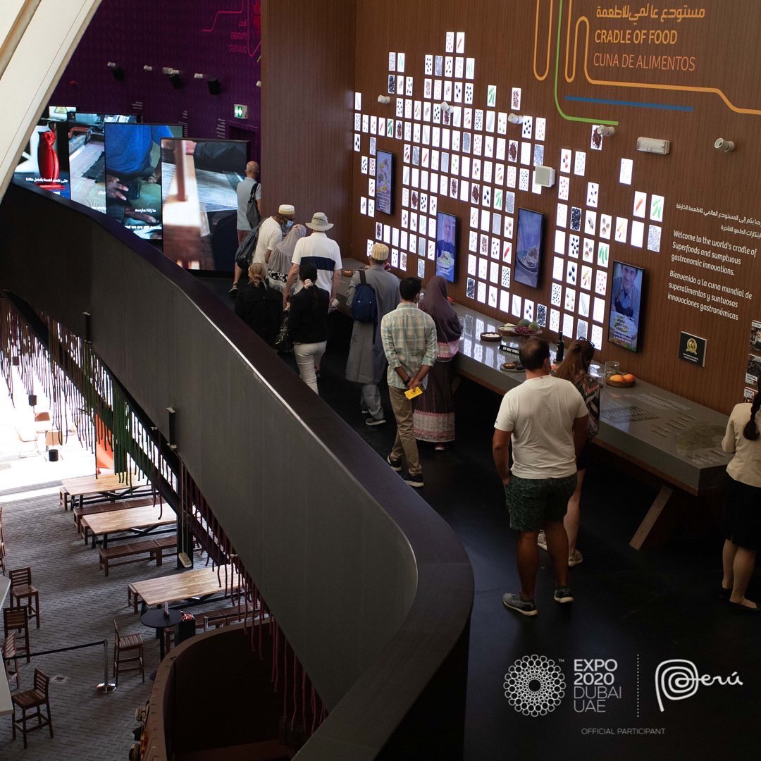 Expo2020Peru's tweet photo. Perú la cuna de estos alimentos fue uno de los espacios más memorables de nuestro pabellón en la @expo2020dubai. 

Obtenga más información sobre el sector agrícola deslizando el dedo hacia la derecha ➡️

#Expo2020Dubai #Expo2020 #visitperu https://t.co/wDEX1RCf7b
