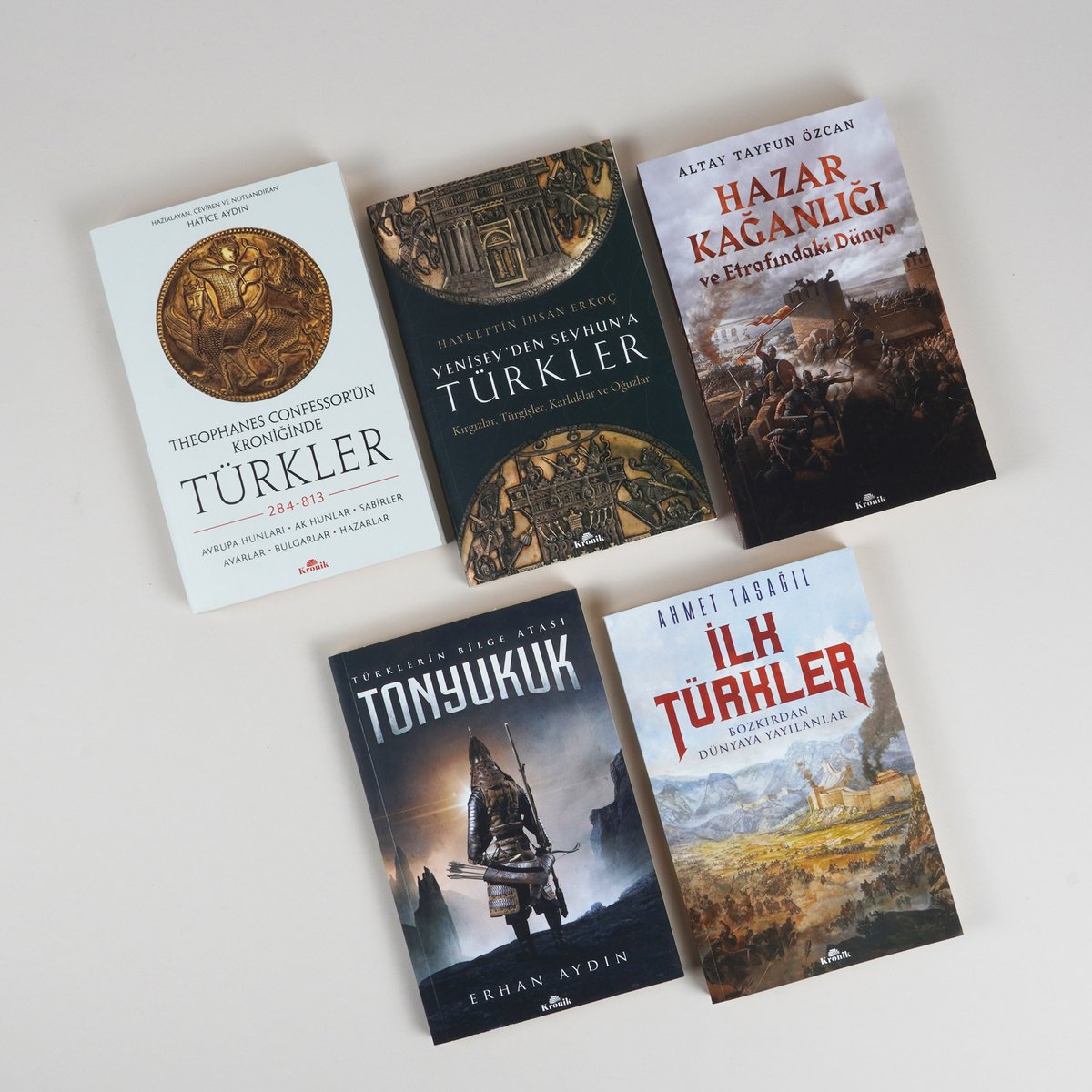 asyatarihi's tweet photo. ÇEKİLİŞ🎉

Bu tweet'i RT ederek hesabımızı ve @KronikKitap'ı takip eden 3 kişiye aşağıdaki görselden seçeceği 1 kitap hediye.

Son katılım: 19 Nisan Salı.

https://t.co/JmkPmV2Dw0 https://t.co/fnOTOEhDCF