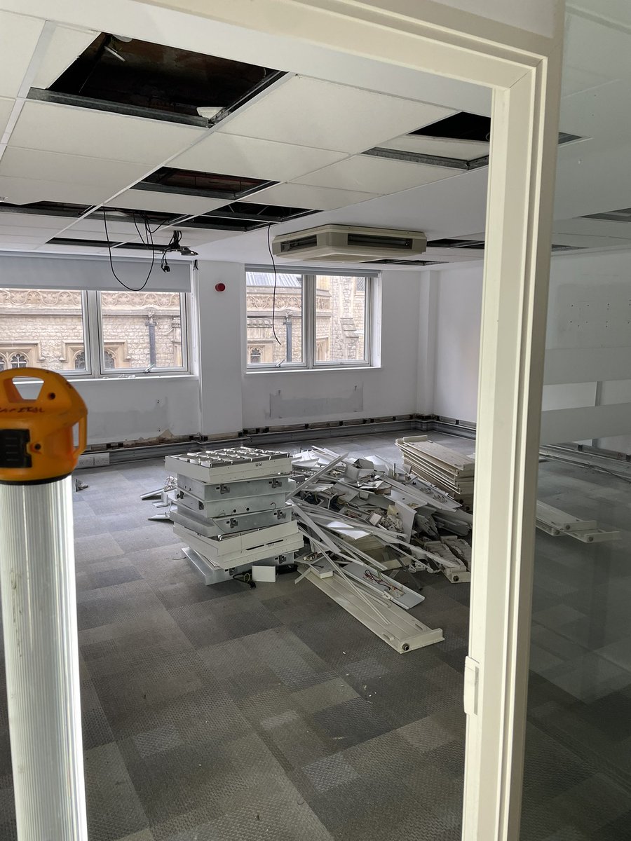 cap_powerdata's tweet image. ***New project started***

Strip out back to the shell..

Temporary lighting installed in preparation for design stage. 

New distribution boards
New lighting,
New power and data
New lighting control system

#officefitout #lighting #power #data #london #electrical #contractors