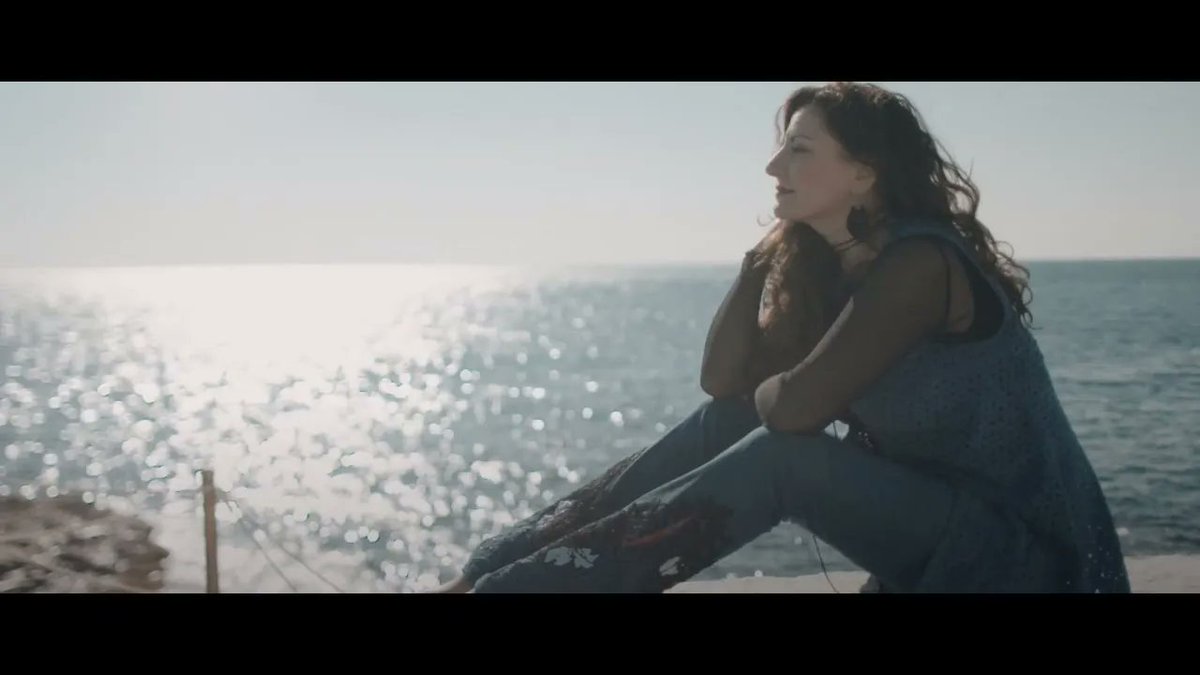 AlessiaRamusino's tweet image. Iris Fields, una canzone che amerò per sempre... per le emozioni che mi dà, per la storia che contiene, per i ricordi e perché era la canzone preferita di mia mamma. 💙
Guarda il videoclip su You Tube 👉 buff.ly/2sfyOSd
.
.
.
#irisfields #songwriter #flowers #mamma