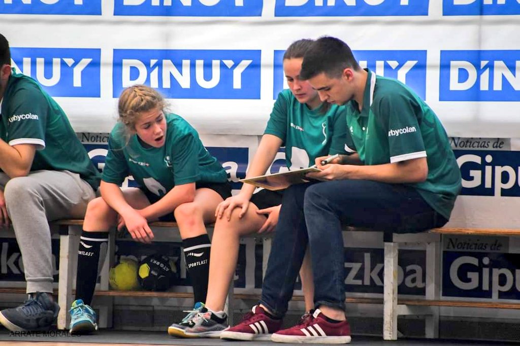 TorneoHKT's tweet photo. 🏆 Bi urte gogor eta gero...igande honetan bueltan gaude!!

Adi ibili hurrengo egunetan!! 😏

🔜 Después de dos años duros, ¡este domingo vuelve el #TorneoHKT a @HondarribiaUdal!

¡Atención a los próximos días! 😇

(📸 Arrate Morales) https://t.co/BI72wHQ6nw