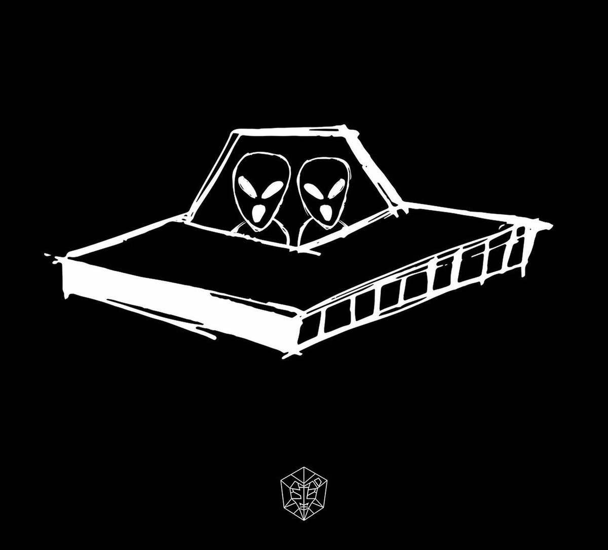 area21unity's tweet image. can u believe that ‘Spaceships’ is 6 years old today? I am having this song on repeat right now 👽 ageless classic 🎉