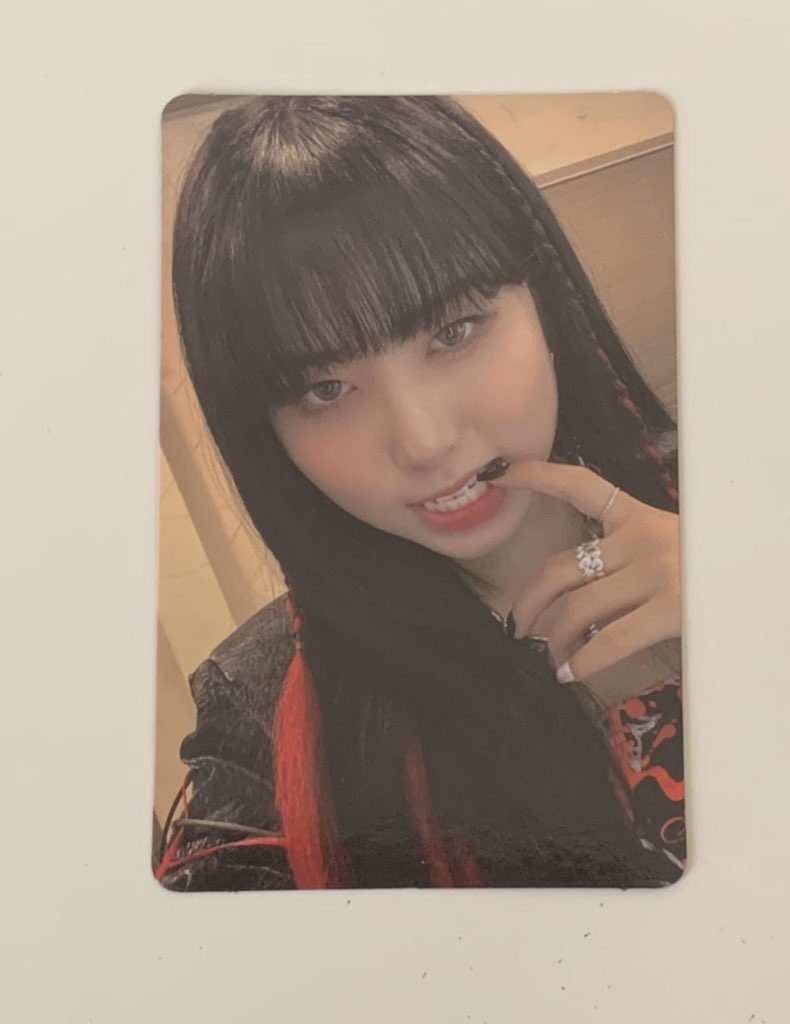 tsukireh's tweet photo. HELLO???HELLO HELLO???? https://t.co/jtsAV1WiTp