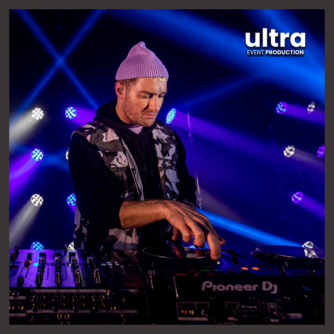 UltraLiveAV's tweet photo. James HYPE.

Creating the right environment was the main aspect for this project. With lighting being the focus, our lighting engineer created a striking light show with various beams and washes.

For more information, send us a message 📥

#TeamUltra https://t.co/amFh8c4QQd