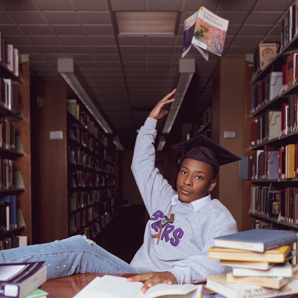 Kyshaunbradford's tweet photo. May 7, 2022. 9:00am🎓 https://t.co/RlVRCM9ALi