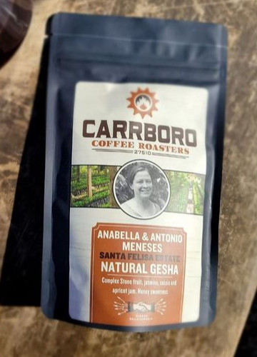 CarrboroCoffee's tweet photo. Don't miss this month's unique &amp; delicious Gesha 1500 varetal from our long time Producer-Partner Anabella Meneses from her innovative farm @SantaFelisa Estate in Guatemala. Served exclusively as a pourover brew at @CaffeDriade3. Details in newsletter:
https://t.co/J4BNIa6Unu https://t.co/v3t4MkxVuW