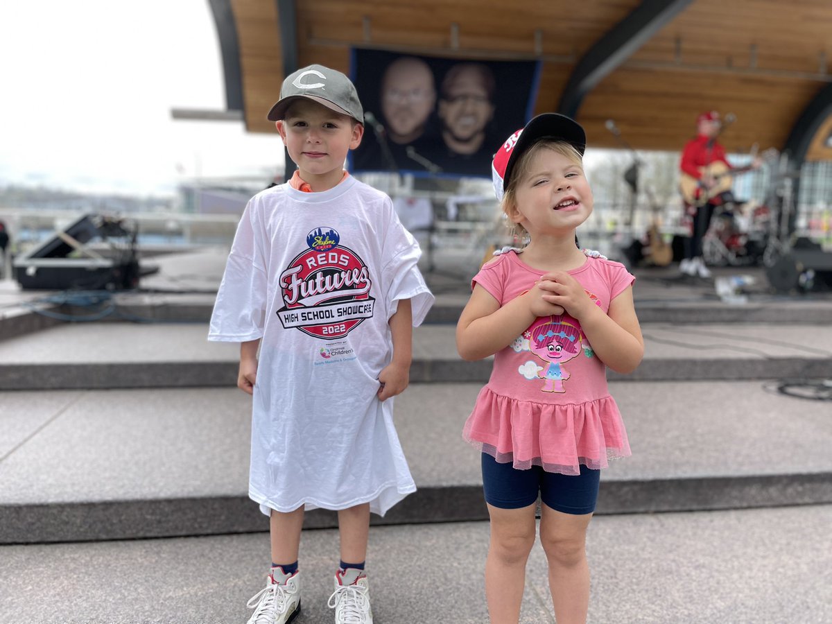 redshsshowcase's tweet photo. Heading to @Reds Opening Day? Stop by the Schmidlapp Event Lawn and catch @GambleNFin!

You can also win you some free @Skyline_Chili Reds Futures Showcase goodies! https://t.co/twlG5J4xT0