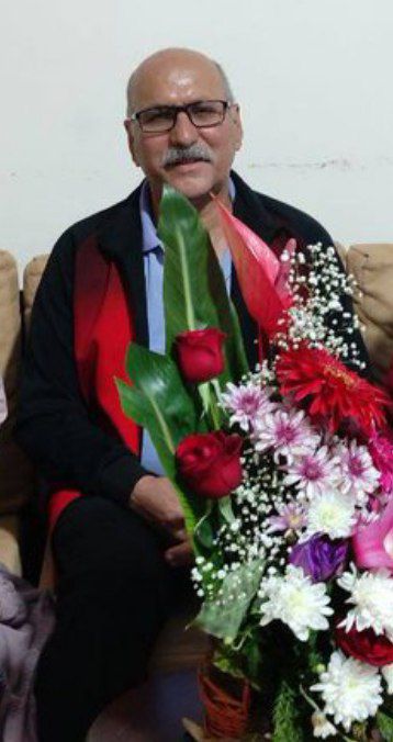 mhpoooreh's tweet photo. 📚#شاپور_احسانی‌راد از فعالان کارگری از زندان #تهران_بزرگ  دقایقی پیش به قید وثیقه آزاد شد .

#کارگر_زندانی_آزاد_باید_گردد

❇️کانال نوزده اسفند 👇

@nozdahehesfand https://t.co/pcsN2UIDdQ
