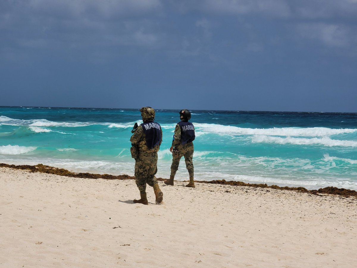 Aquí nadie grita fuera la Marina. Mejor tener seguridad que no tenerla - proteger una nación no solo viene con guerras.

Sigan con el fuera de Puerto Rico con todo que van en mal camino.
