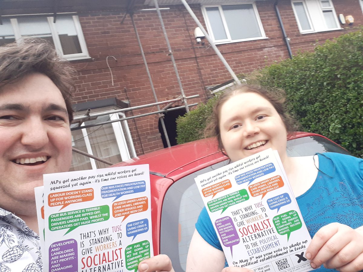 TUSCLeeds's tweet photo. Out leafletting in North Gipton this evening - get in touch if you can help deliver leaflets in your area!
#Leeds #TUSC #voteTUSC #TUSCTuesday #socialist #LocalElections2022 https://t.co/TY037DqREU