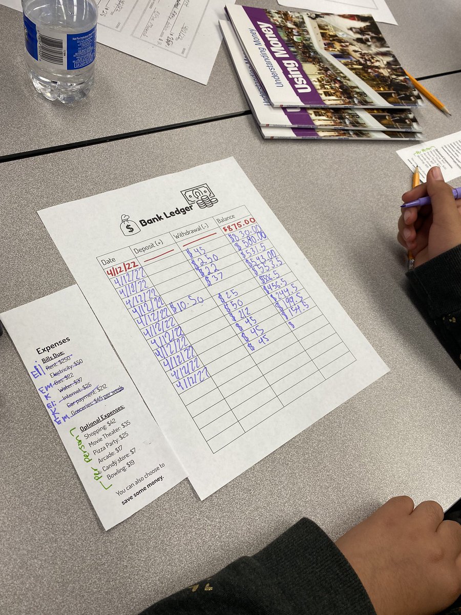 AshleyMBSD's tweet photo. Our budget activity went great! Lots of smart financial decision makers in class! Every single group chose to pay their bills before spending money on fun things. 2 out of 7 groups chose to save! These guys have been paying attention to our #UsingMoney text book! @BurtonSchools https://t.co/dPzKmW56Pk