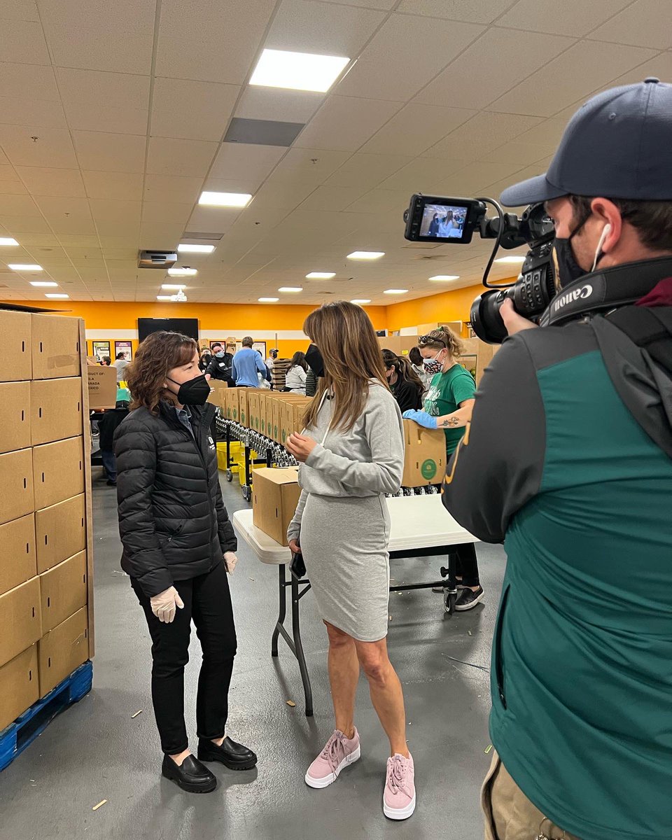 Second Harvest of Silicon Valley tweet media