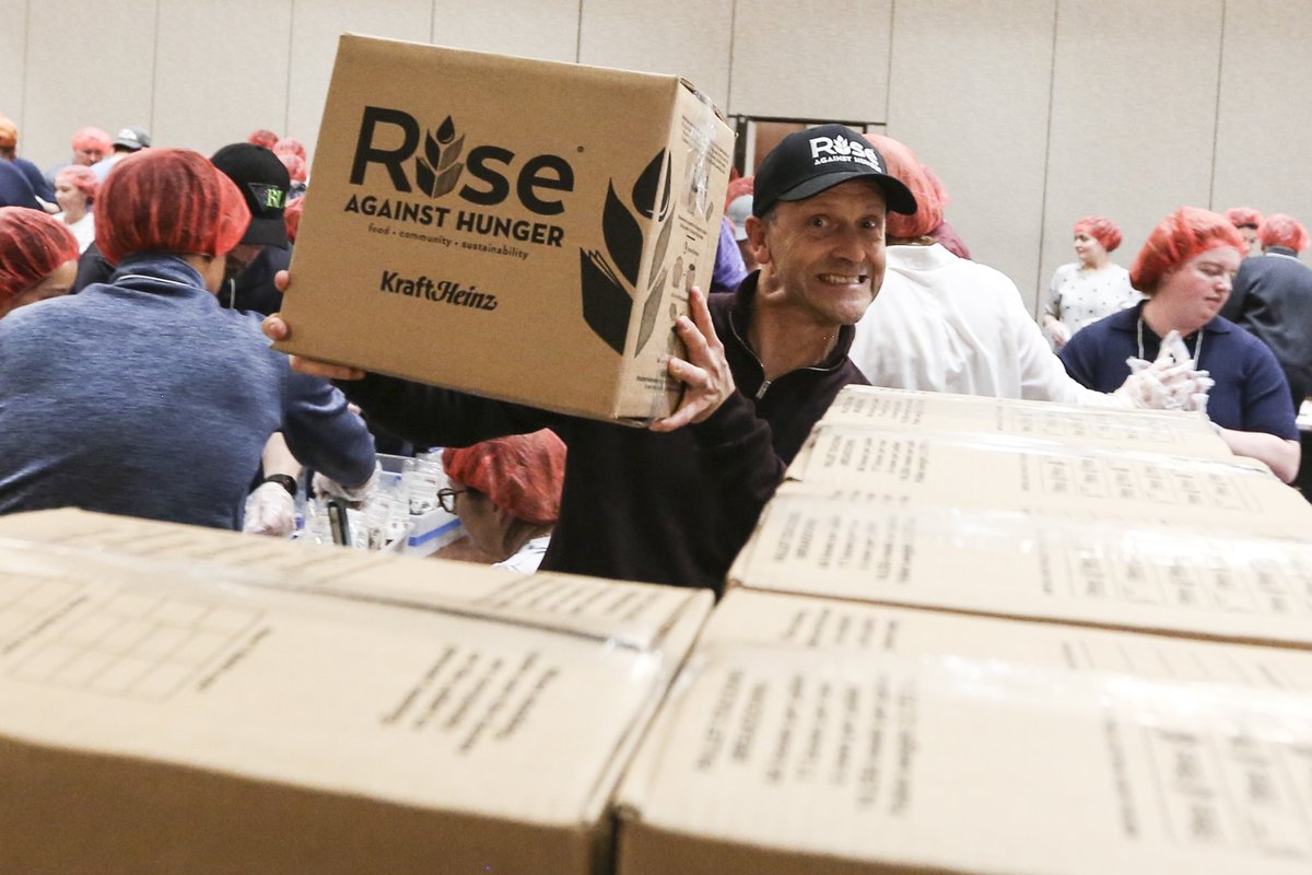 uPerform tweet media