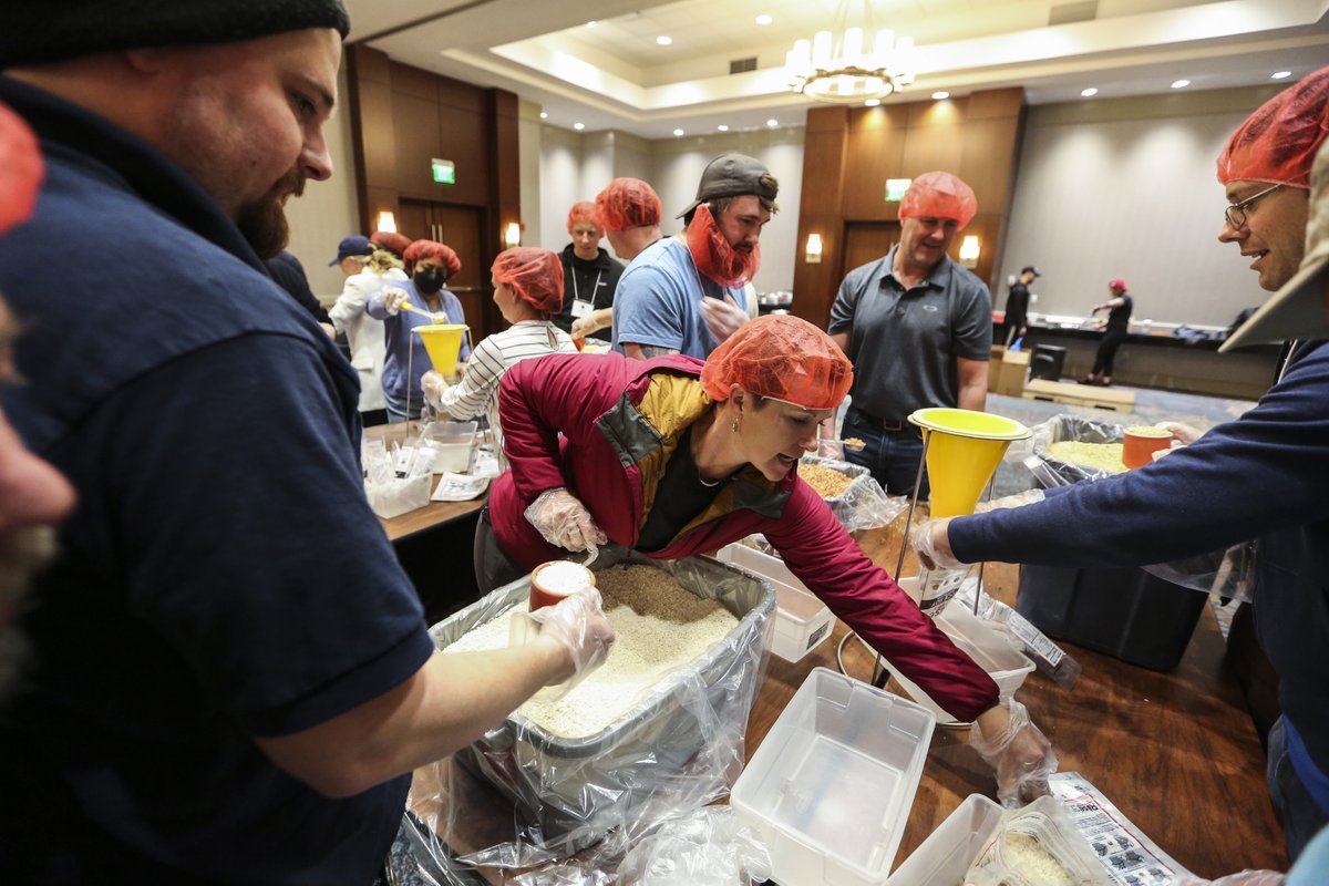 uPerform tweet media