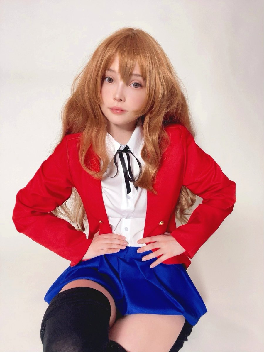 Alisa Leafy tweet media