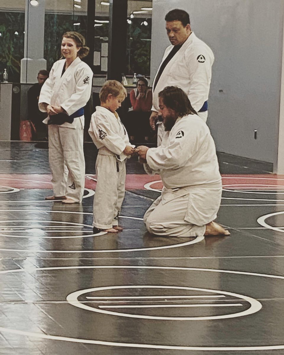 Perception2Grow's tweet photo. What are you learning that you can pass on for others? I was privileged to be allowed to present my son with his 4th stripe last night. The man looking down on us is the teacher for both of us. What he passes to me, I also to my son #graciejiujitsu #legacy #learntoteach https://t.co/0fWMLhvjG9