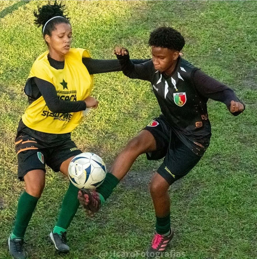 lusacaoficial's tweet photo. Sub-17 prontas para a Copa Loreta Valadares.

Nossas meninas confiantes para o início da competição.

#lusaca #futebolfeminino #futebol #panteranegra #wakanda #lutecomoumagarota #jogador #jogadoradefutebol https://t.co/LO94TM4sKg