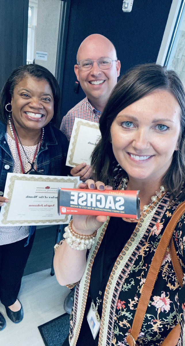 ambermhope's tweet photo. I ❤️celebrating our amazing employees of the month!! ❤️❤️🥳🥳You are so loved and appreciated! Thanks for all you do for @Hudson_Hawks @AJScienceTeach @kraemerscience #soarhawkssoar https://t.co/vZkpeacNEX