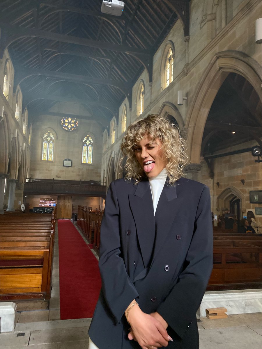 TayaGaukrodger's tweet photo. Does this church look familiar ?
FOR ALL MY LIFE Music Video 👰🏼♀️🤵🏻💒💜
#FAML There’s more here than meets the eye. https://t.co/ekeD1Da3XR