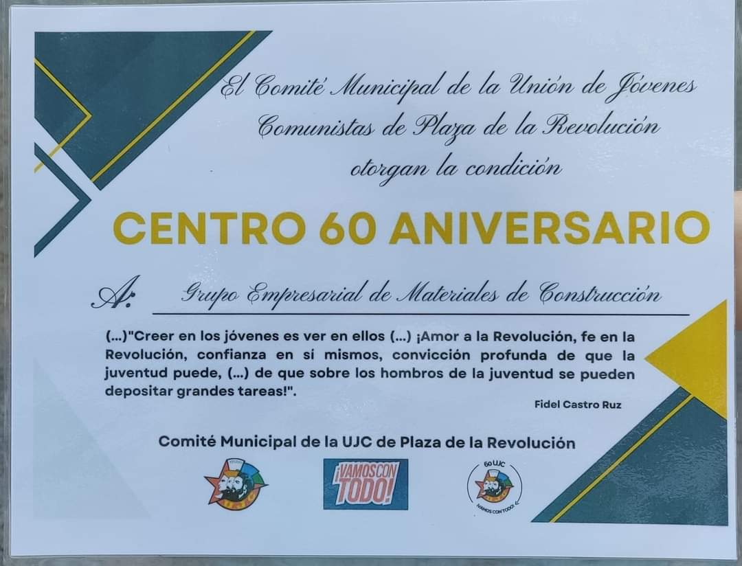 dgmateriales's tweet photo. 👉 Otorga el Comité Municipal de la @UJCdeCuba 🇨🇺 en #PlazaDeLaRevolución la condición de #Centro60Aniversario a @GEICONCUBA1 💪

#VamosConTodo #CubaViveYTrabaja https://t.co/FtrKLOx9bw