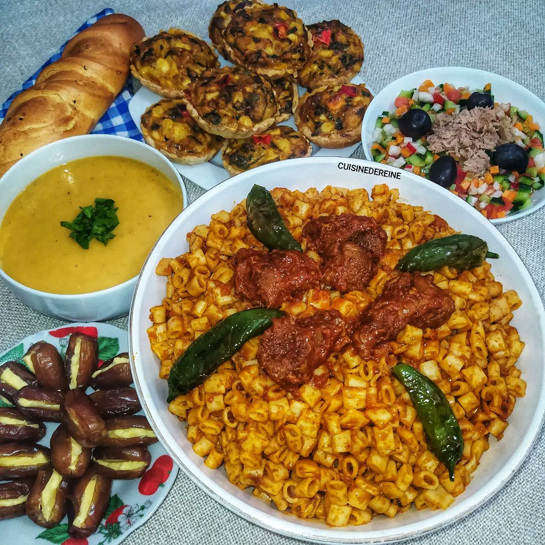 cuisinedereine's tweet photo. مقرونة بالصالصة - حساء بالعدس - سلاطة خضراء - باركات
#Tunisia #Foodie #Ramadan https://t.co/HV3YutnIyl