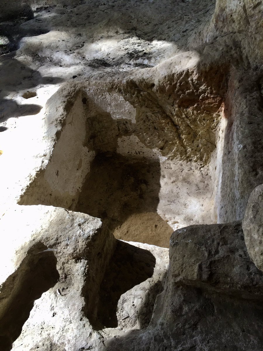 gleone29's tweet photo. Contrada #Canalotto villaggio bizantino, #Calascibetta #Enna #Sicily https://t.co/egUZE8DcaG